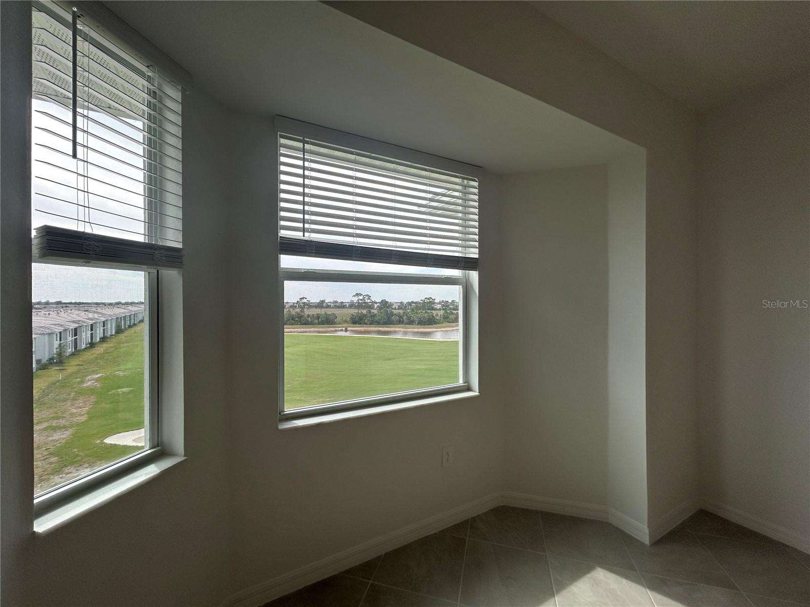WELLEN PARK GOLF & COUNTRY CLUB - Residential Lease