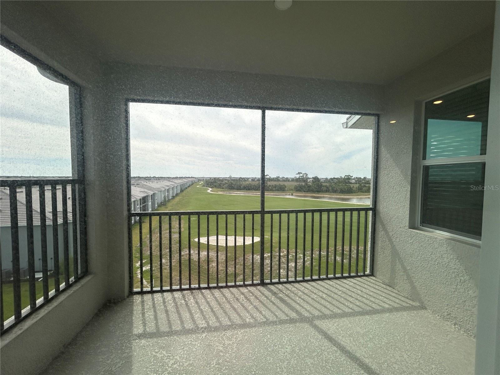 WELLEN PARK GOLF & COUNTRY CLUB - Residential Lease