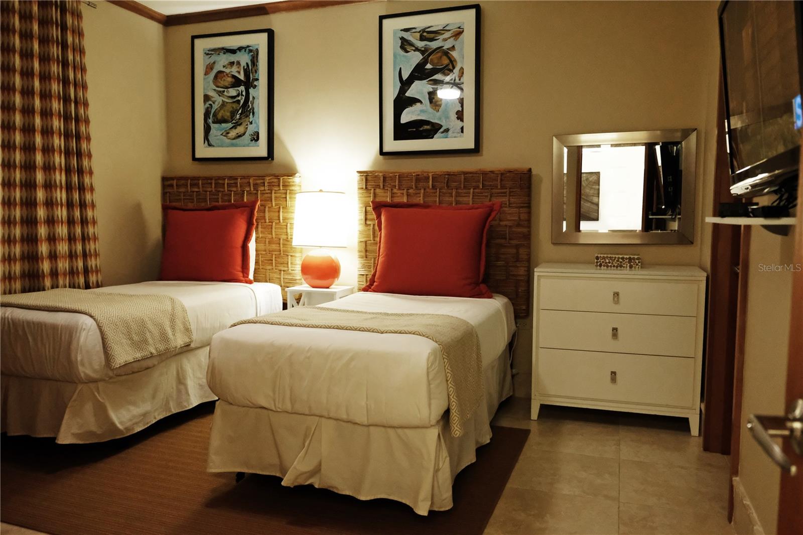 PLANTATION VILLAGE - Residential