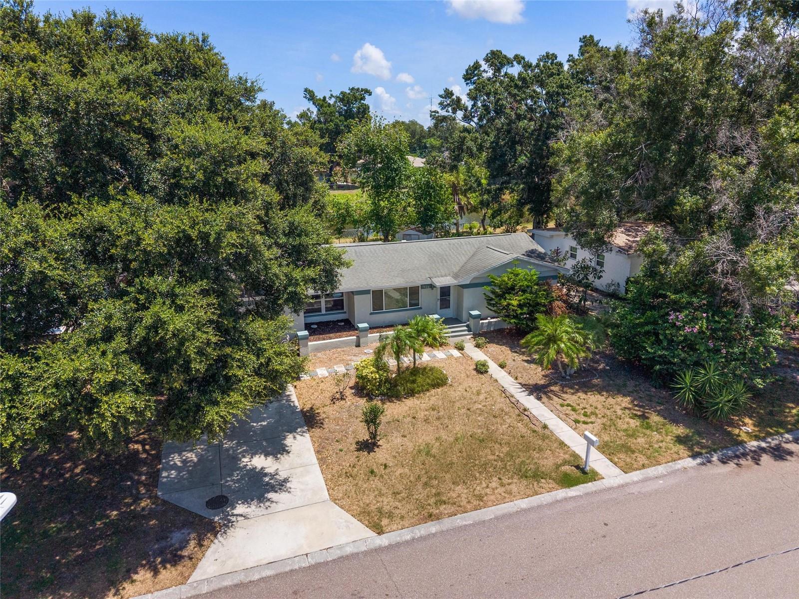 1428 PINEBROOK DRIVE
