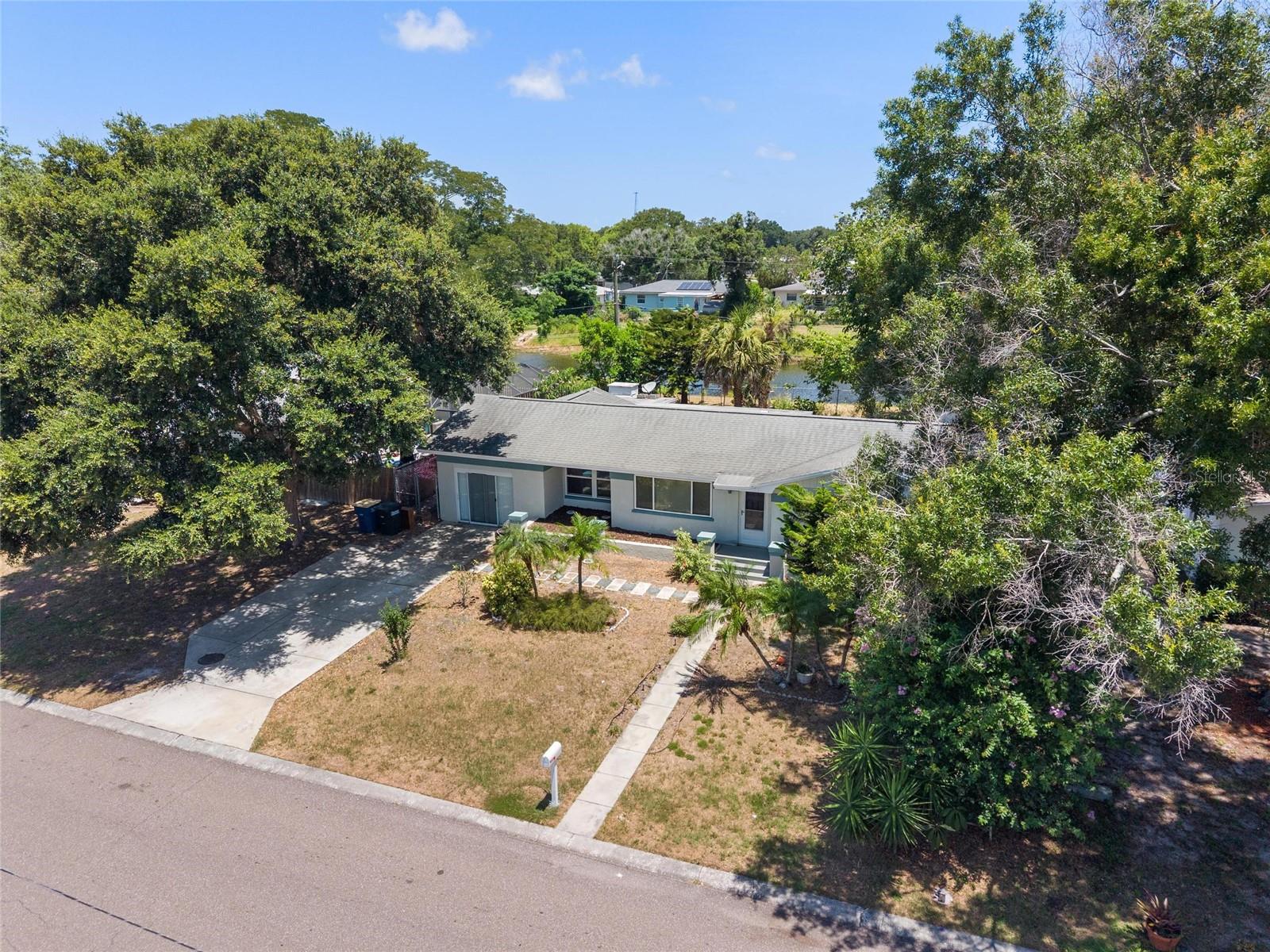 1428 PINEBROOK DRIVE