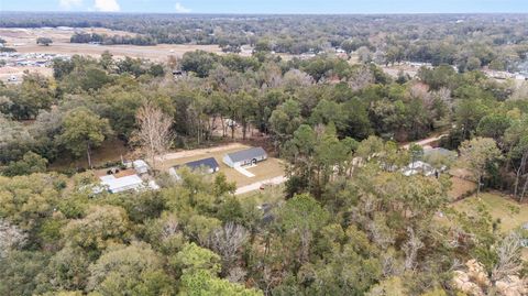 A home in BELLEVIEW