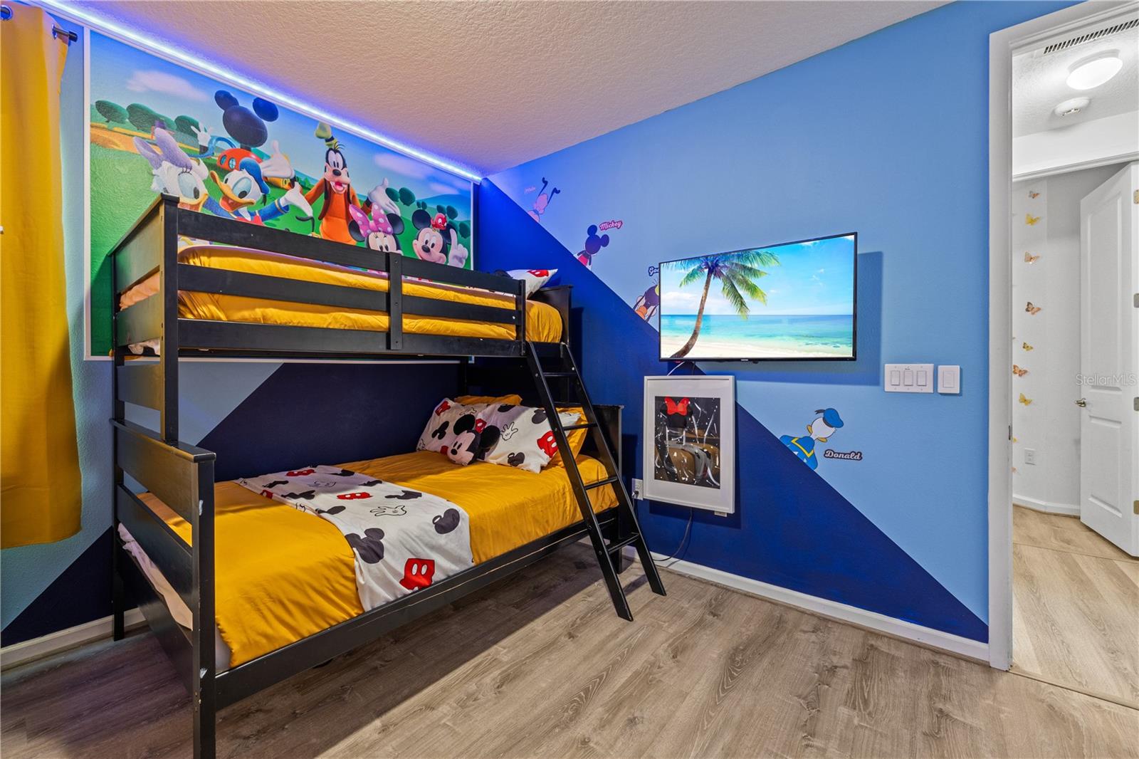 SONOMA RESORT AT TAPESTRY PH 1 - Residential