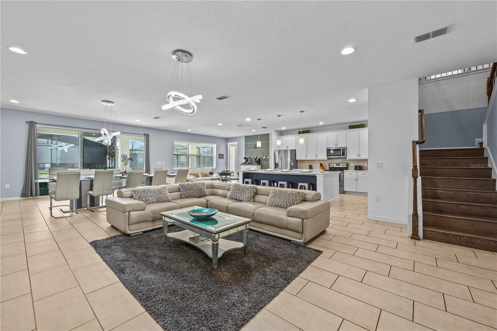 2613 YOUNTVILLE AVENUE