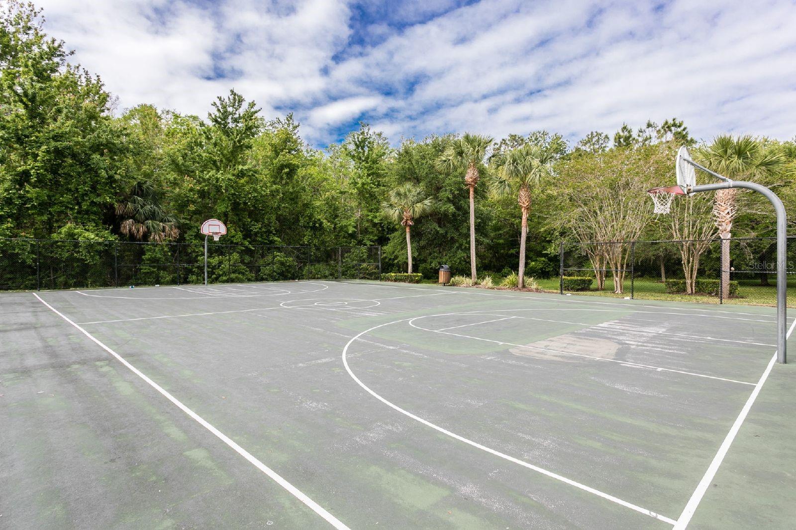 VILLAS/EAST PARK - Residential