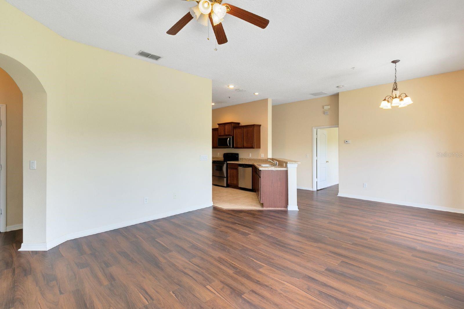 VILLAS/EAST PARK - Residential