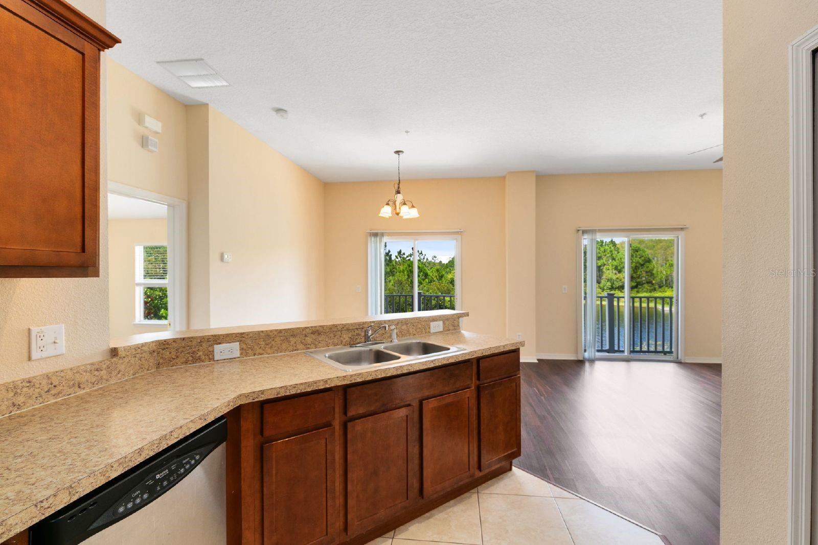VILLAS/EAST PARK - Residential