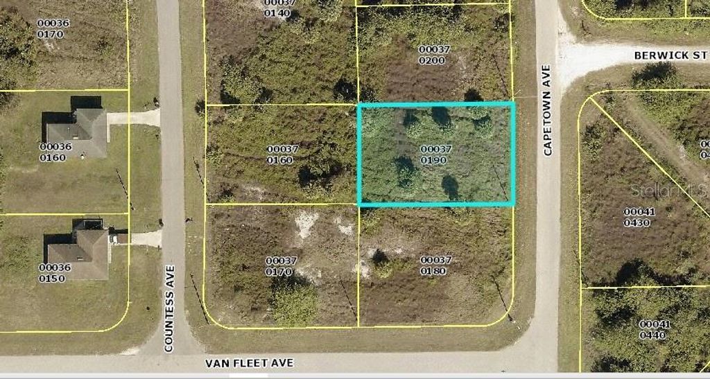 Photo of 1030 Capetown Avenue, Lehigh Acres, FL 33974 (MLS # S5060571)