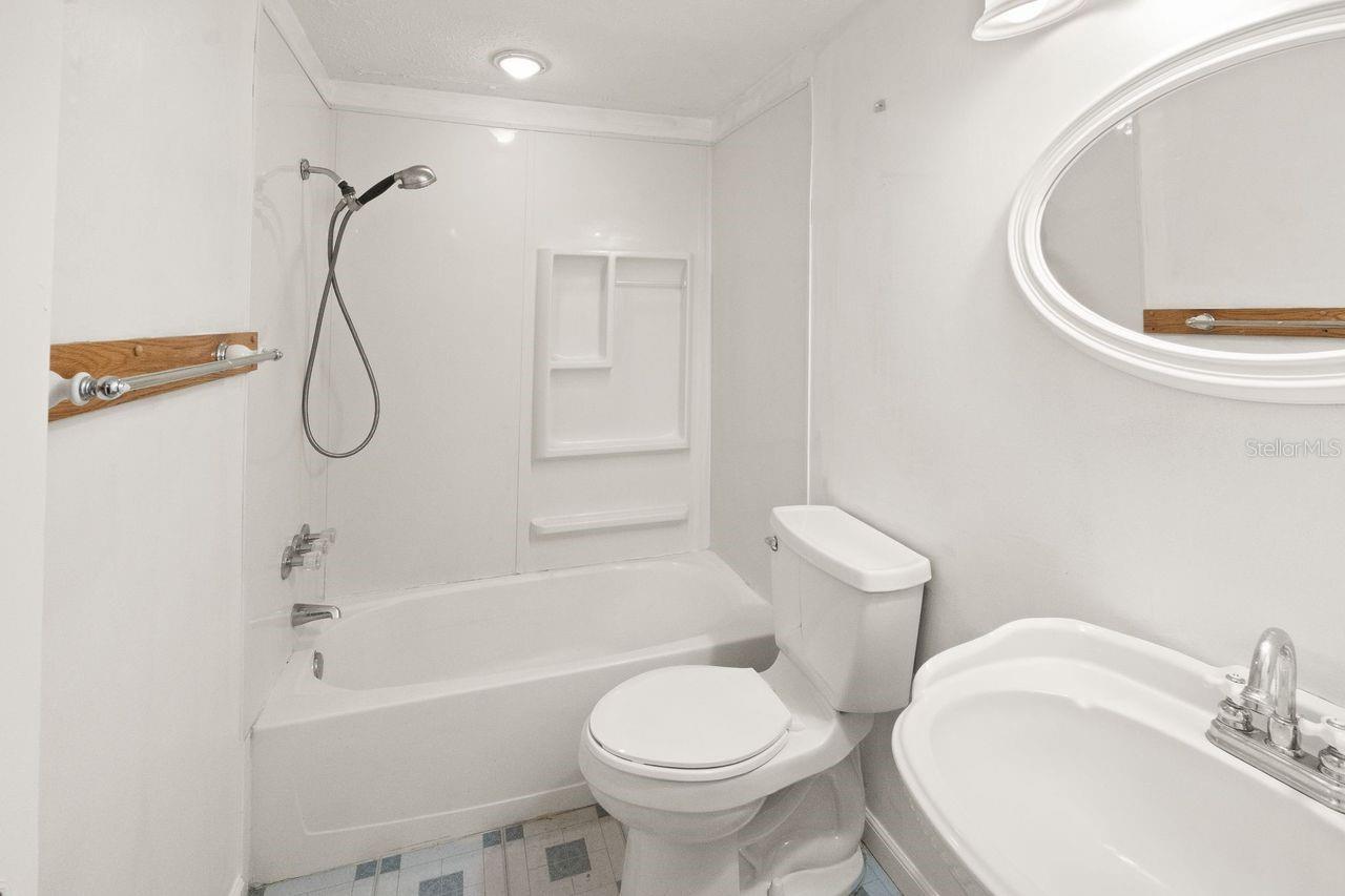 PORT RICHEY LAND CO - Residential