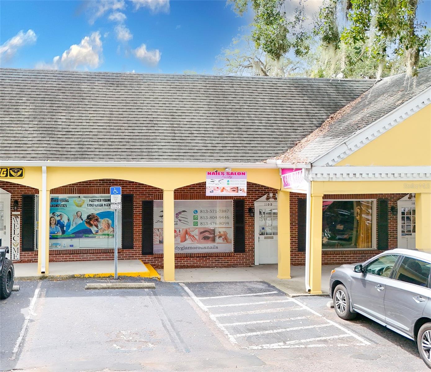 110 LITHIA PINECREST ROAD D