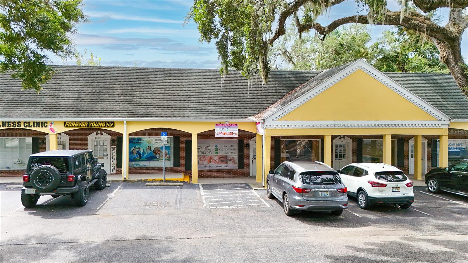 110 LITHIA PINECREST ROAD D