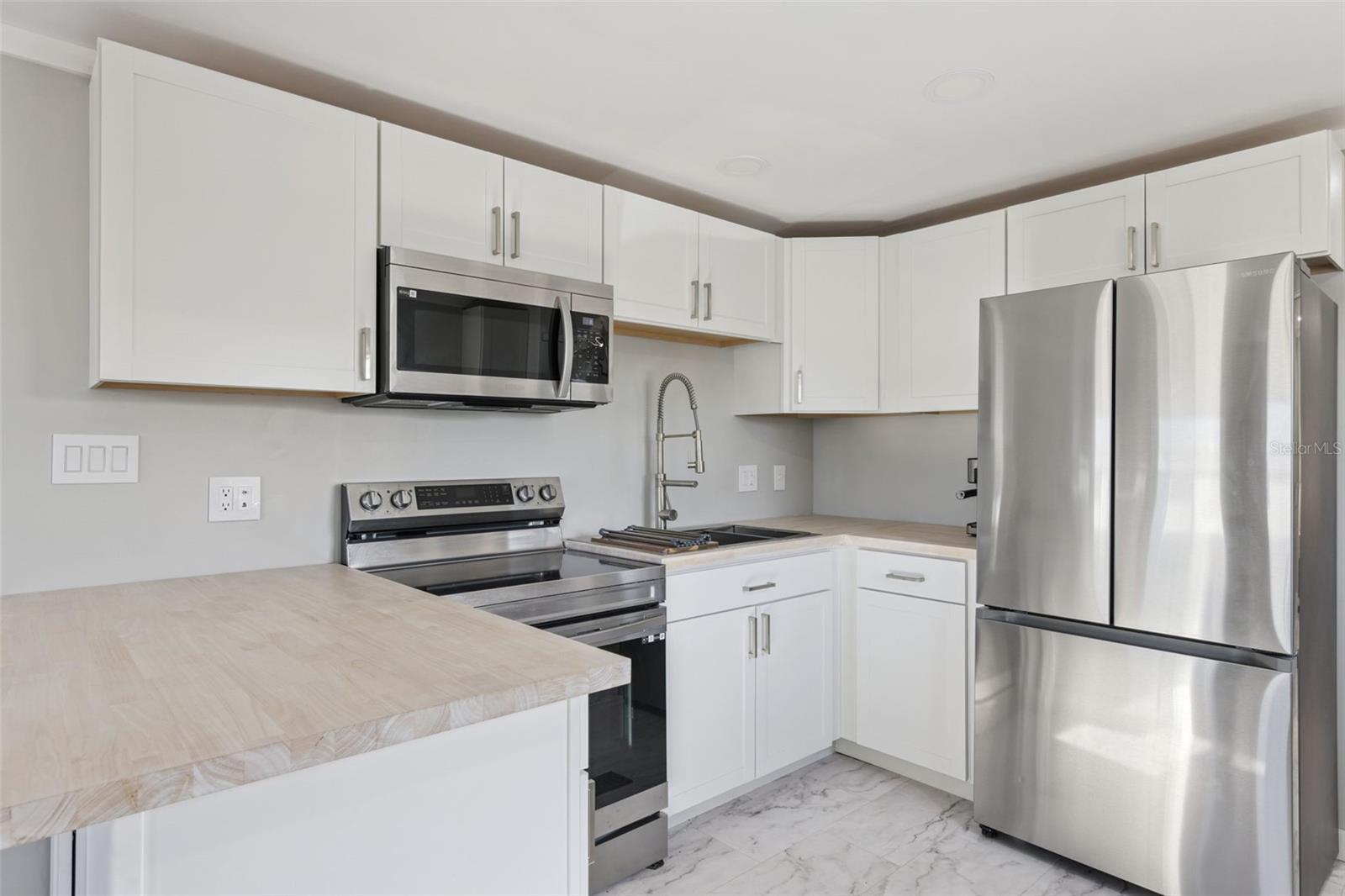 OUTDOOR RESORTS AMERICA - Residential