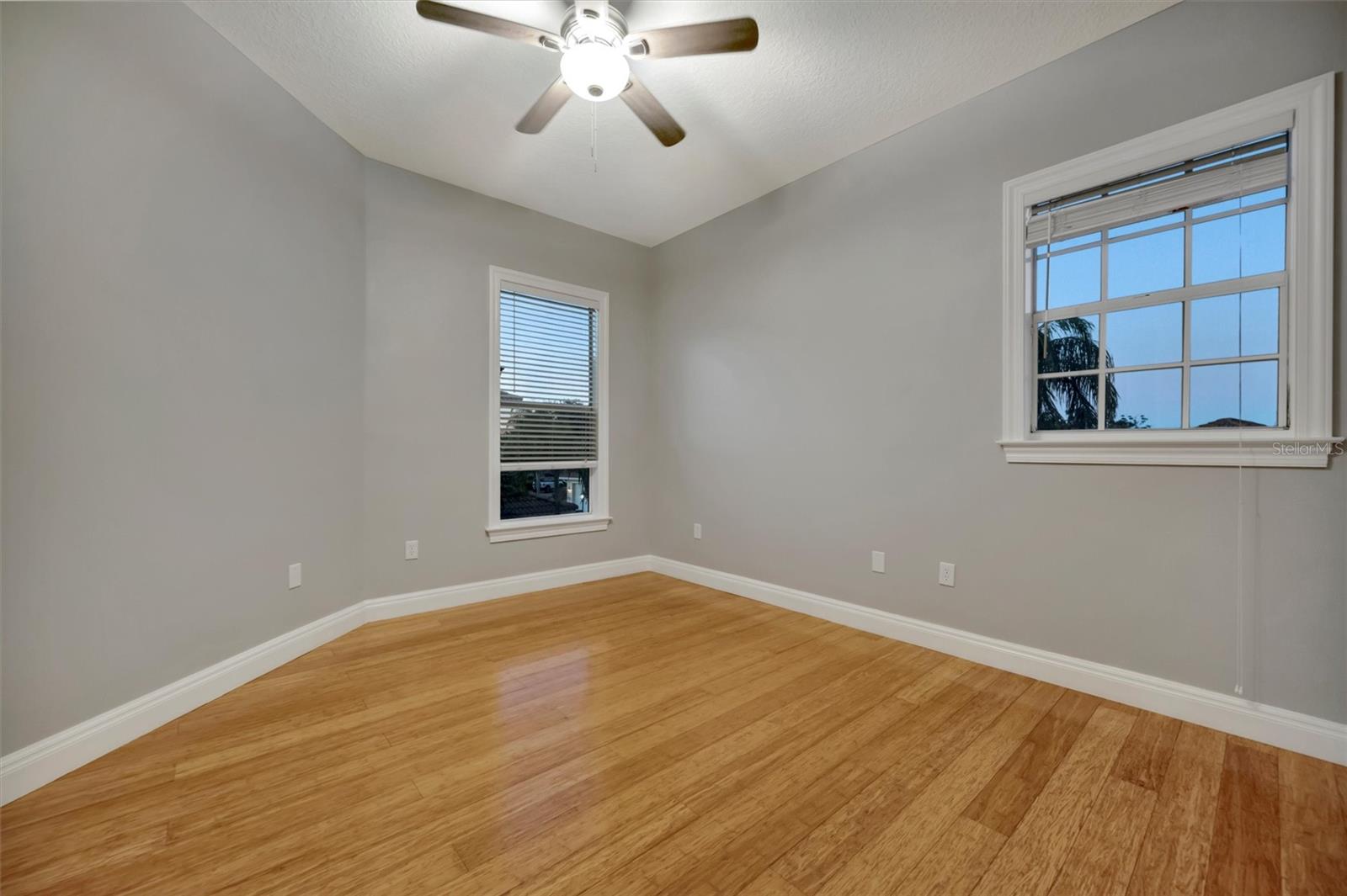 VALENCIA AT PRESTANCIA - Residential