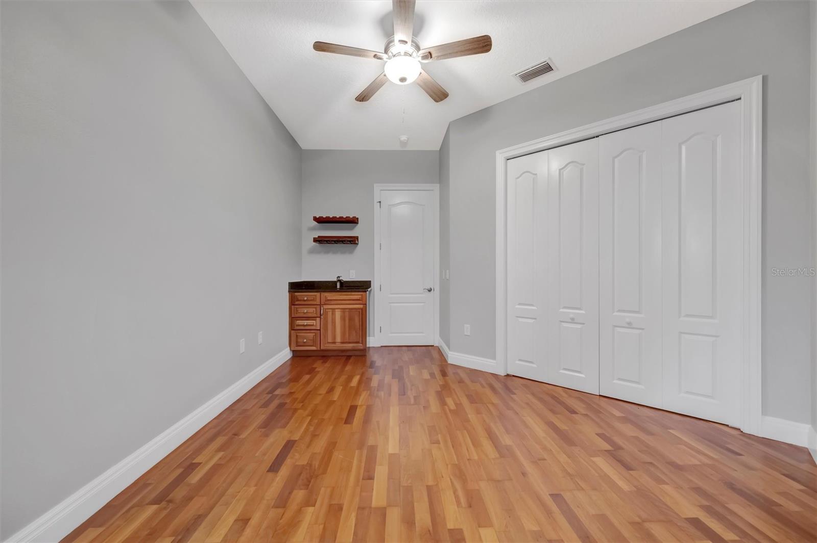 VALENCIA AT PRESTANCIA - Residential