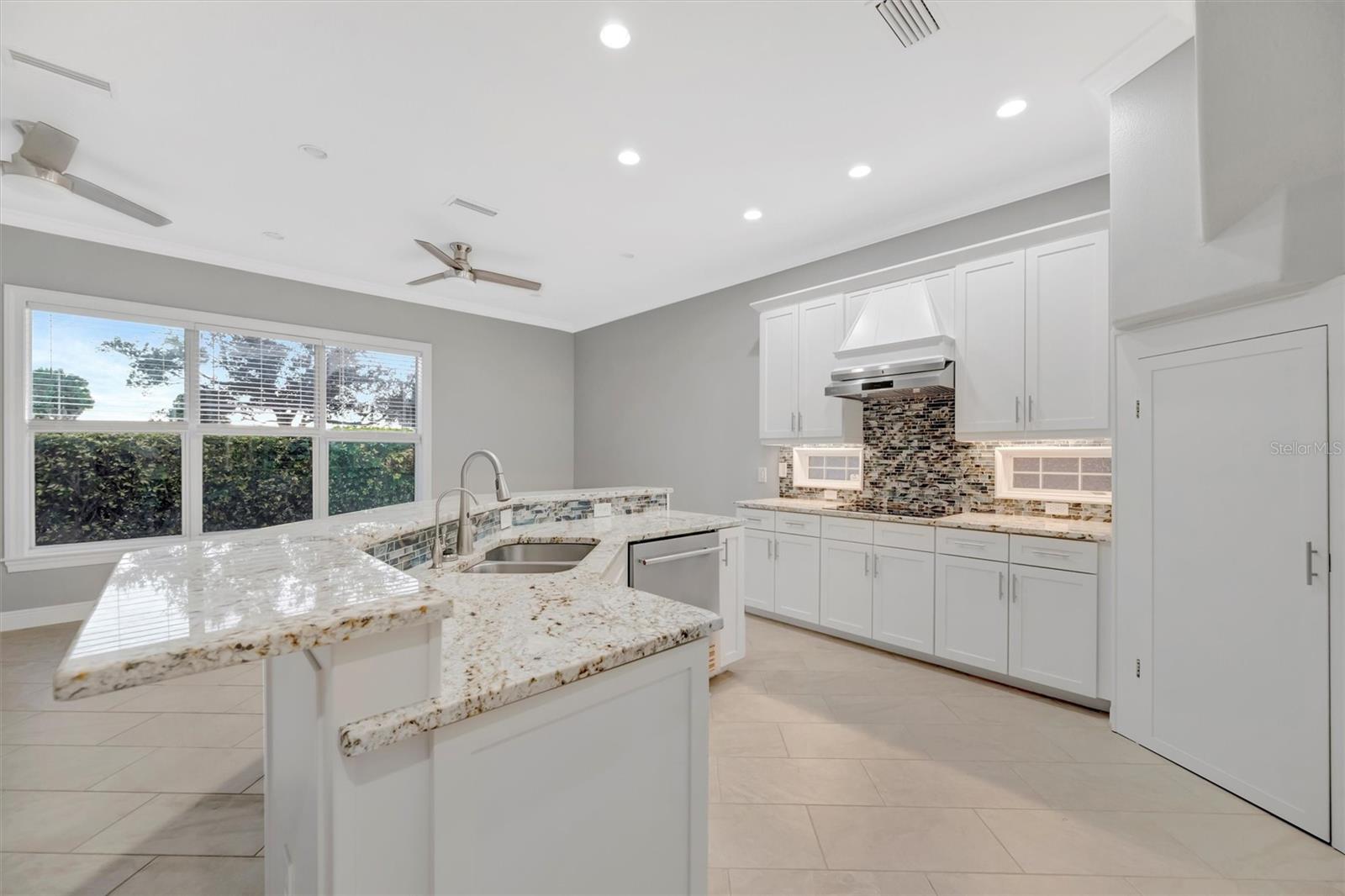 VALENCIA AT PRESTANCIA - Residential