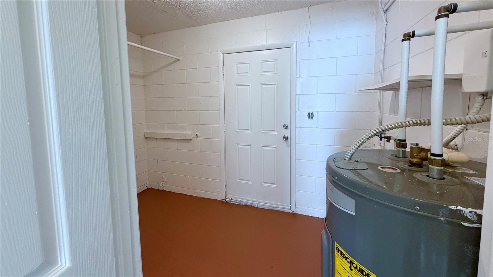 SKY ACRES - Residential Lease