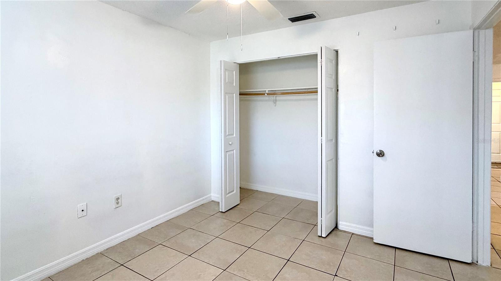 SKY ACRES - Residential Lease