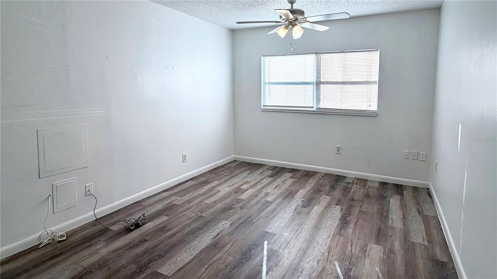 SKY ACRES - Residential Lease