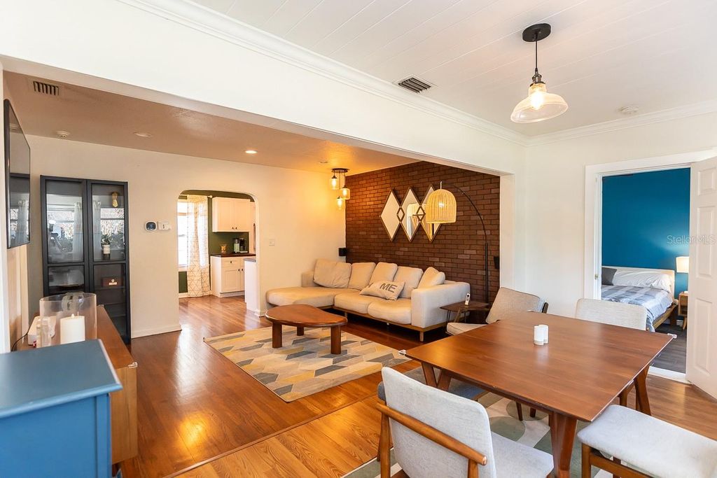 Photo of 918 Palm Drive, Orlando, FL 32803 (MLS # O6380219)