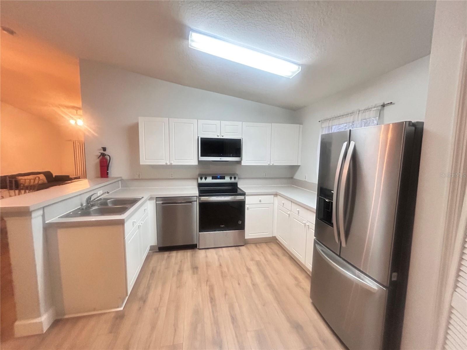 GRAND PALMS CONDO 4 PH 4 - Residential Lease