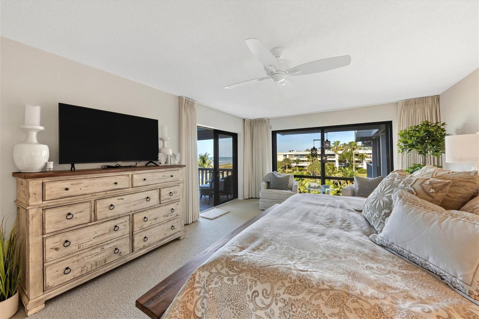 THE SHORE - Residential Lease