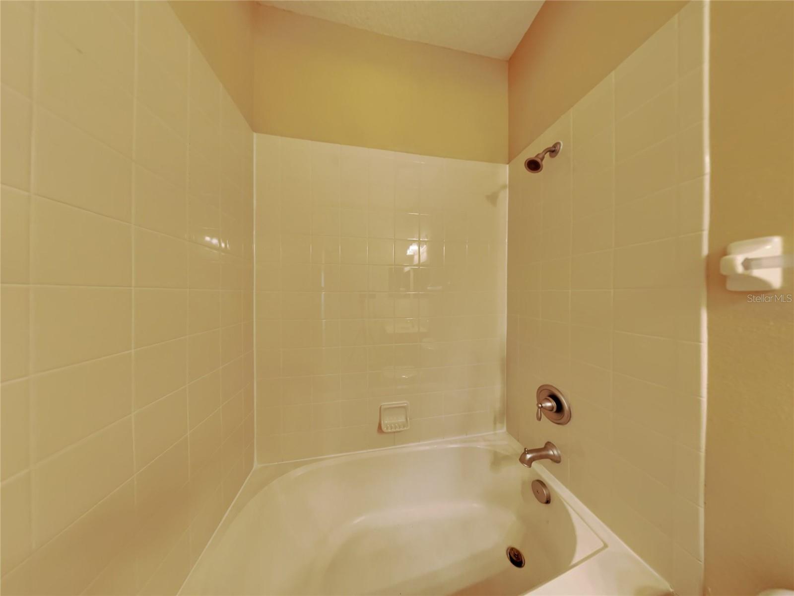 HAMILTON PARK - Residential