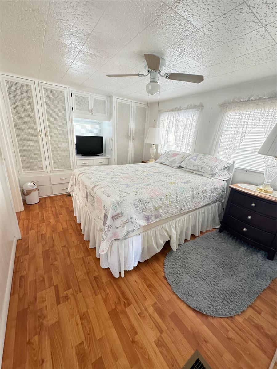 4851 W GANDY BOULEVARD B7L36