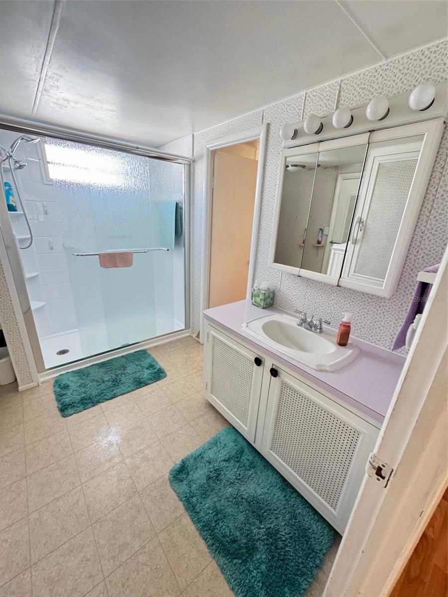 4851 W GANDY BOULEVARD B7L36