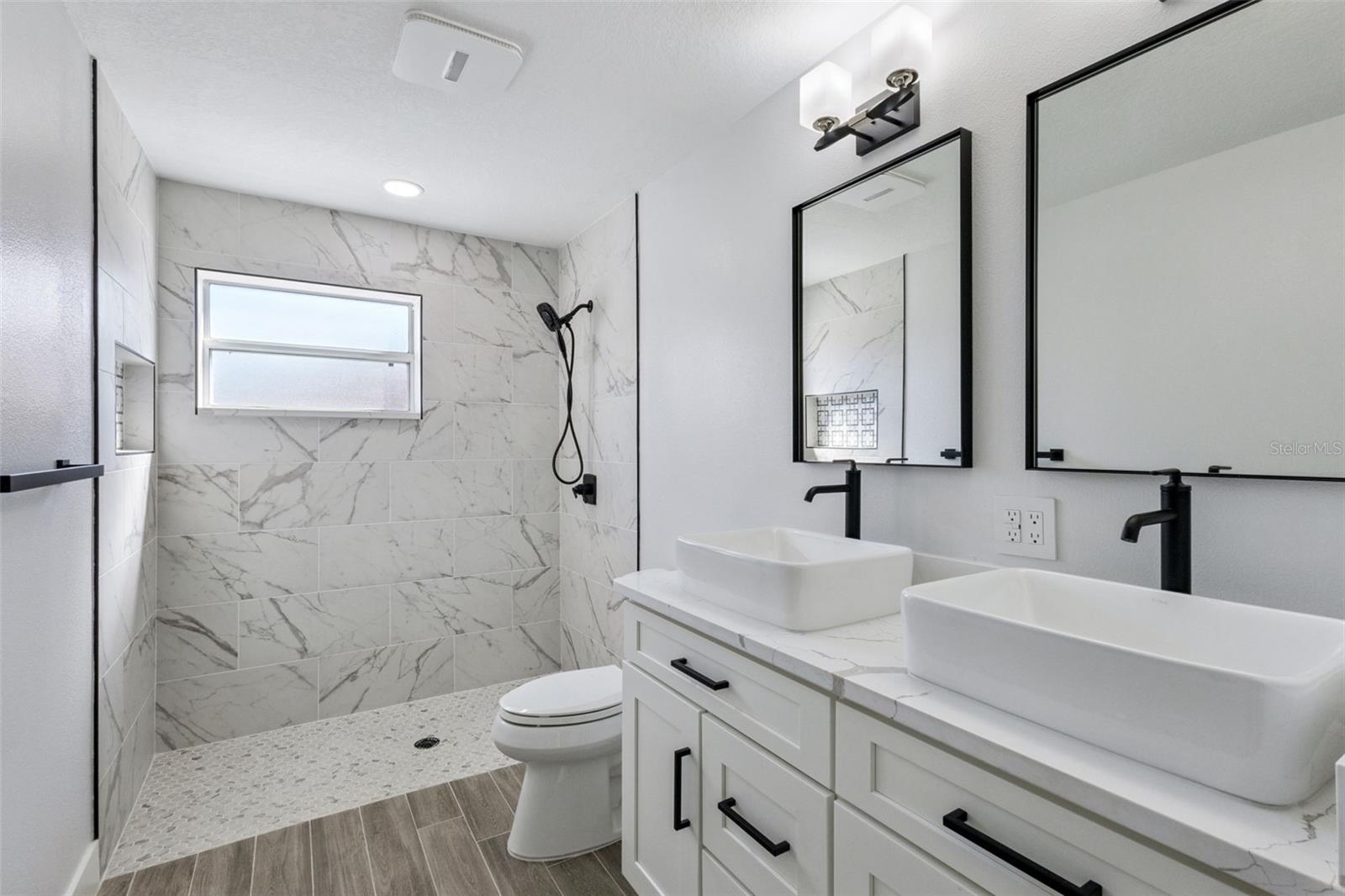 MOUNT DORA HOUGH - Residential