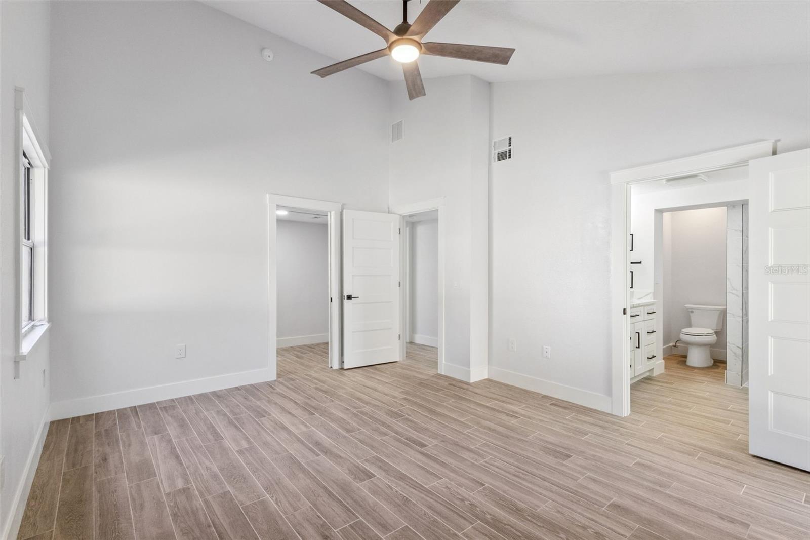 MOUNT DORA HOUGH - Residential