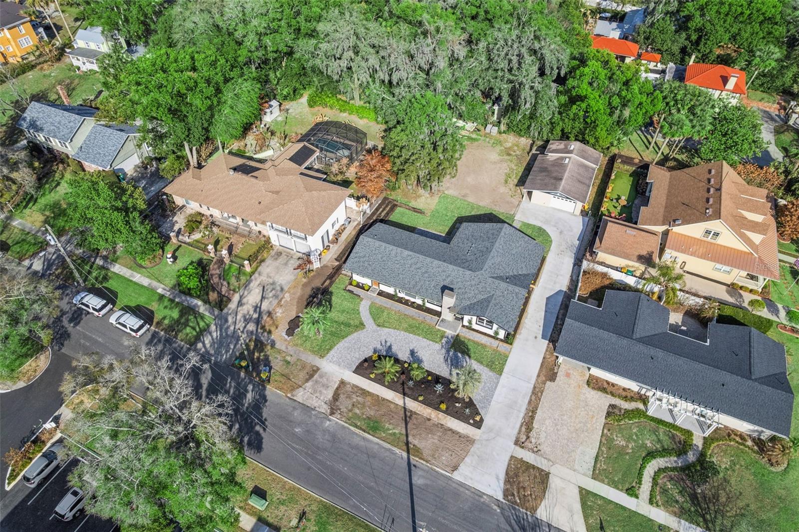 MOUNT DORA HOUGH - Residential