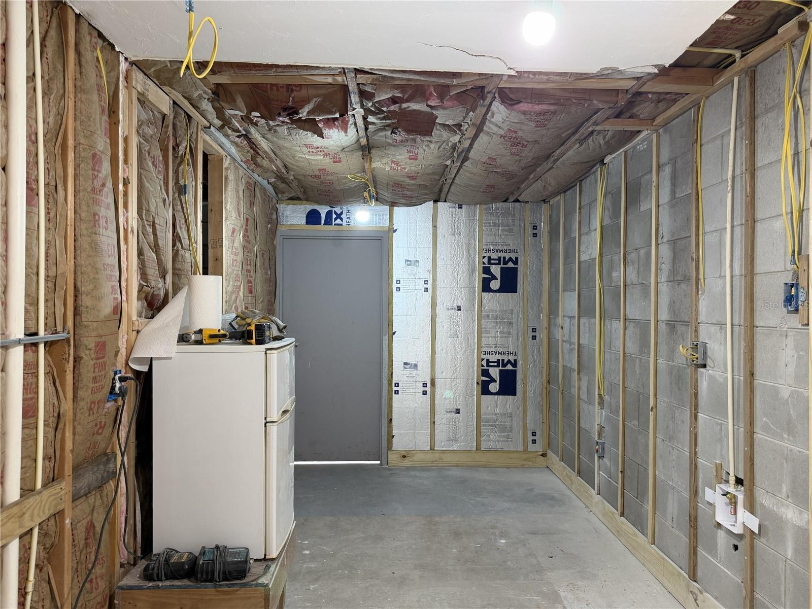 MOUNT DORA HOUGH - Residential