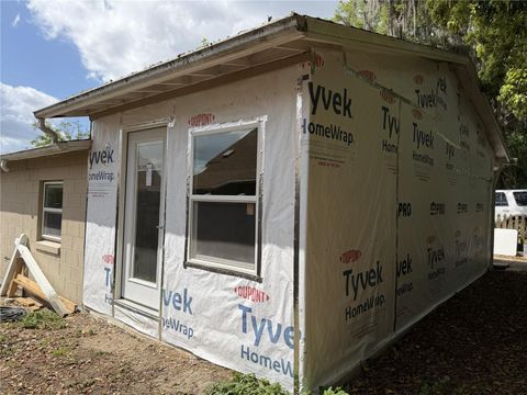 Tiny photo for 118 N Grandview Street, Mount Dora, FL 32757 (MLS # G5108730)