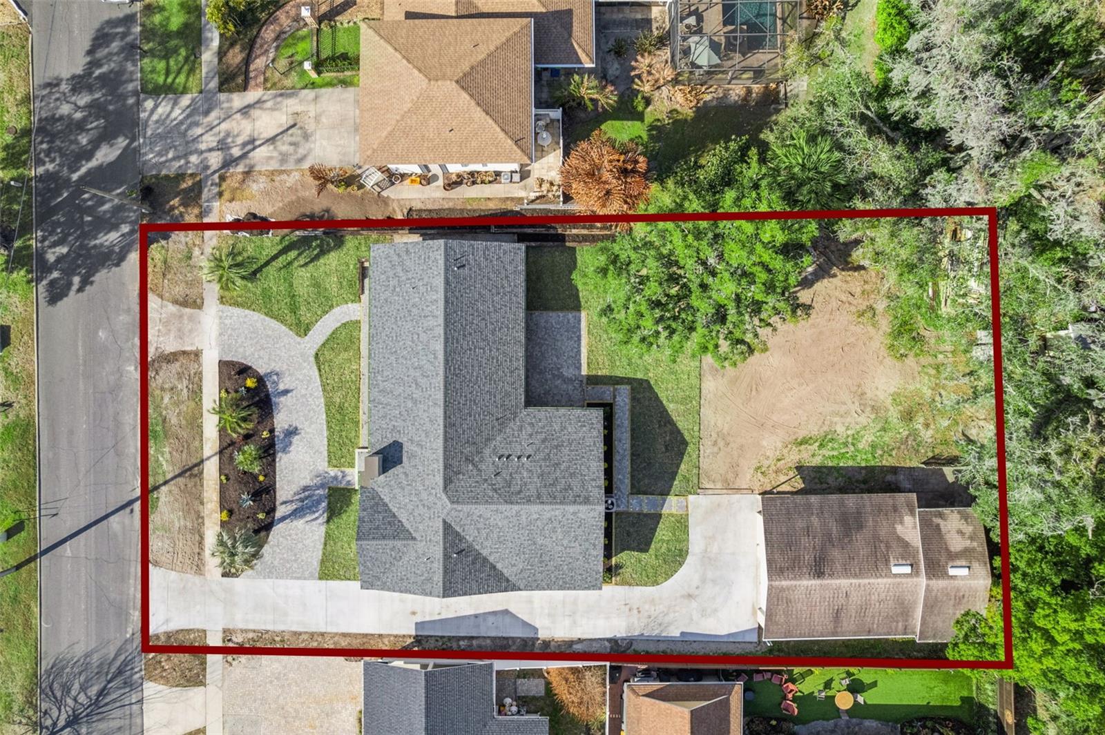 MOUNT DORA HOUGH - Residential