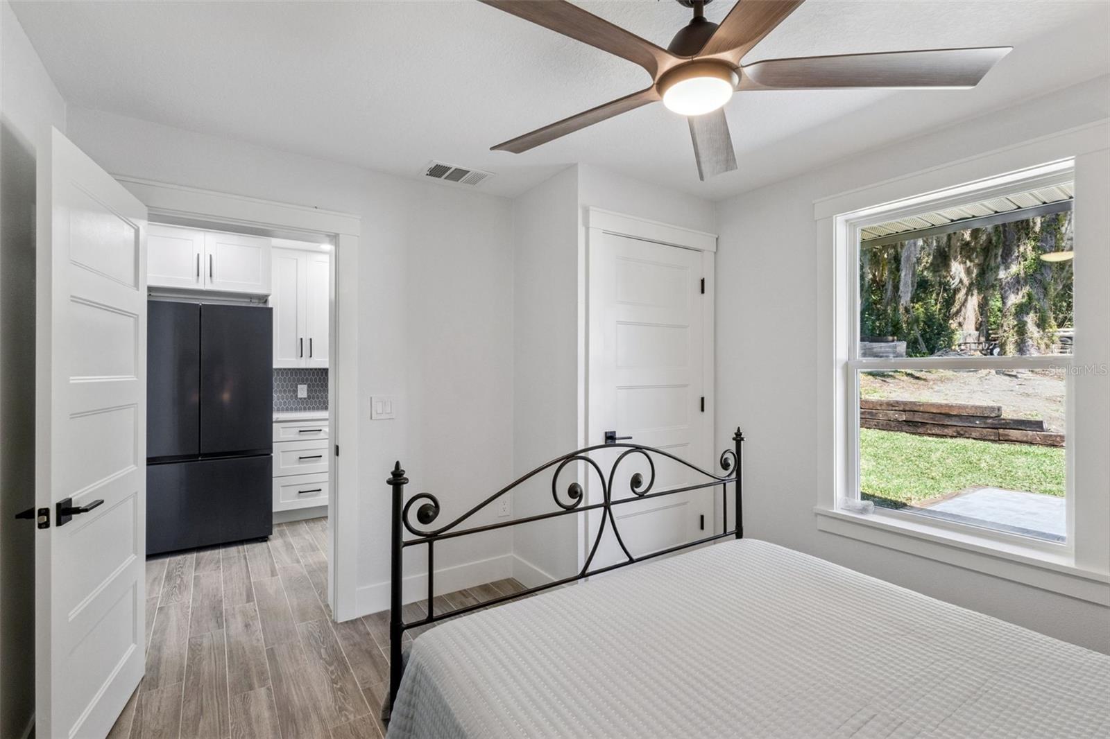 MOUNT DORA HOUGH - Residential