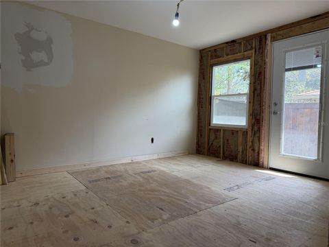 Tiny photo for 118 N Grandview Street, Mount Dora, FL 32757 (MLS # G5108730)