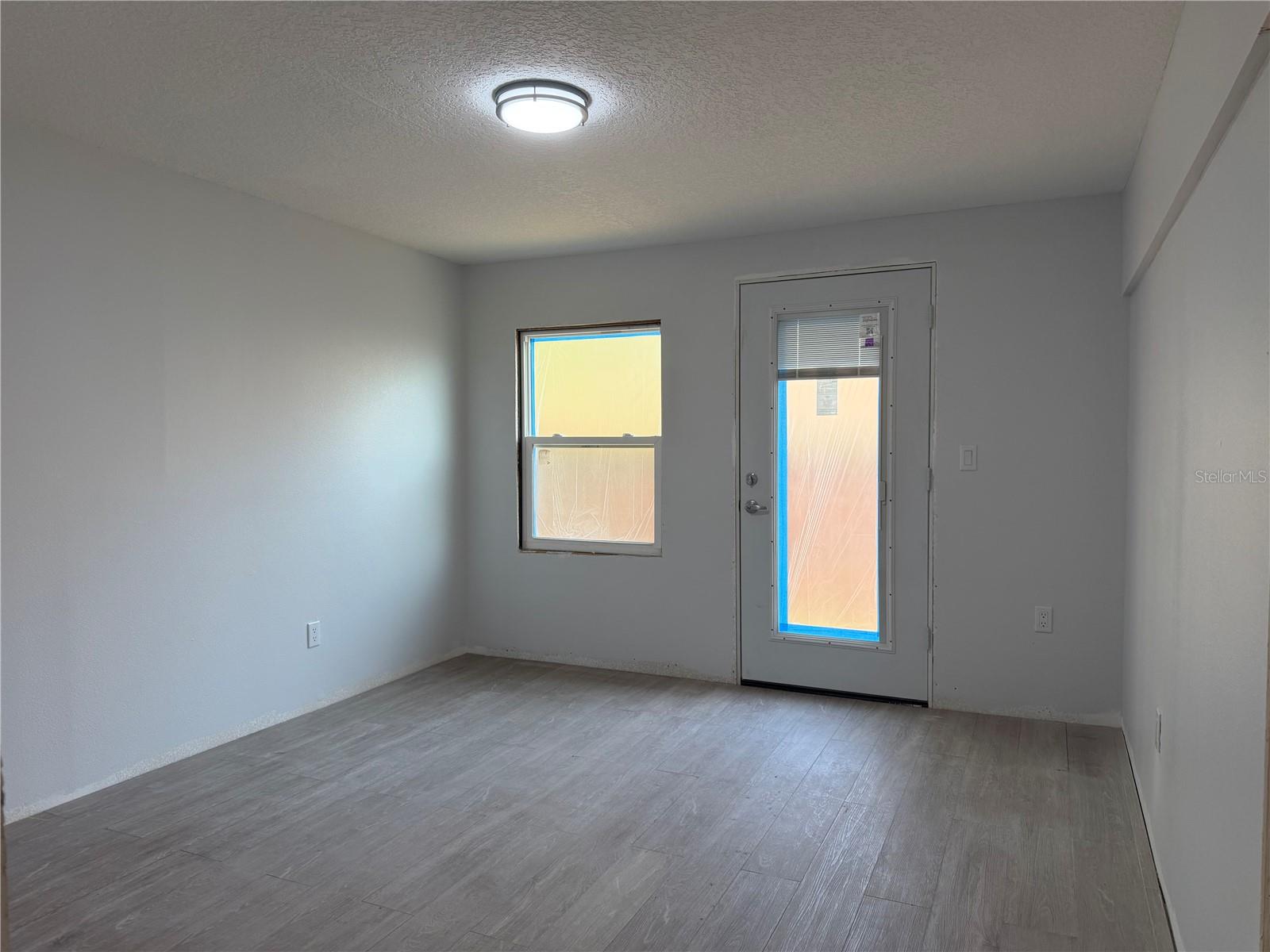 MOUNT DORA HOUGH - Residential