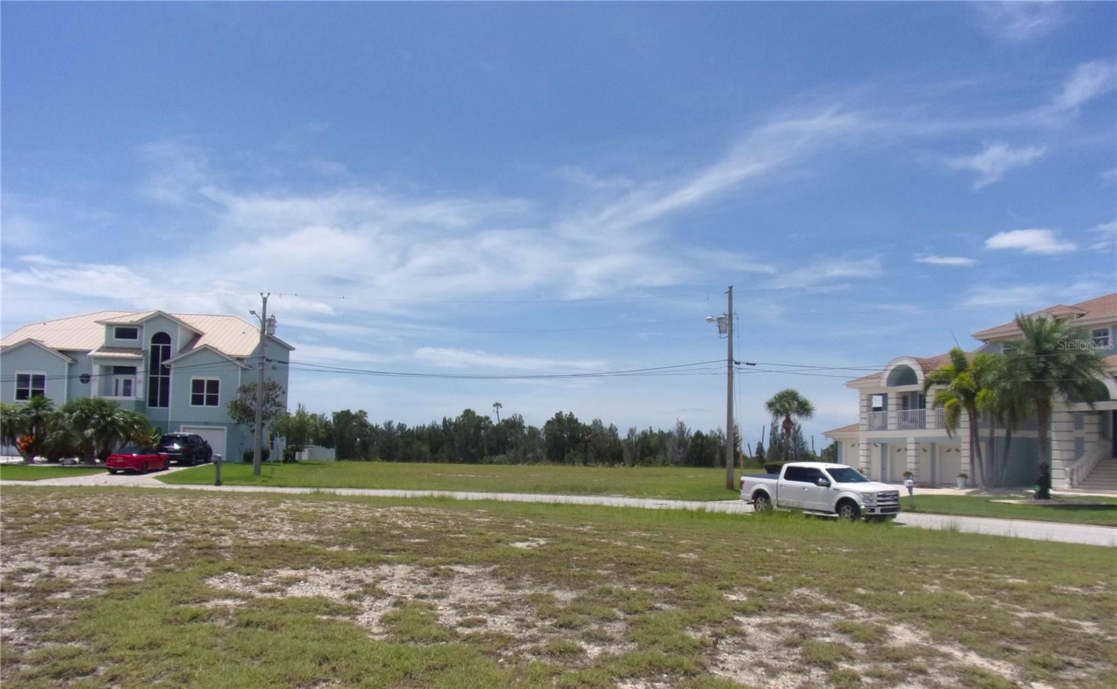 HERNANDO BEACH - Land