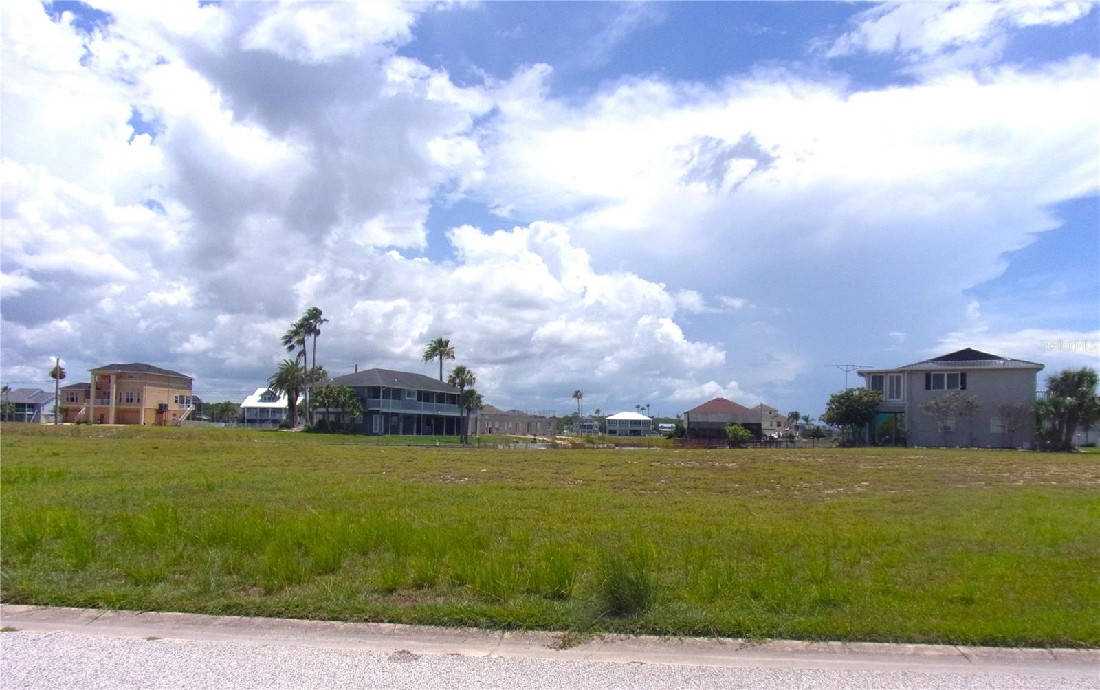 HERNANDO BEACH - Land