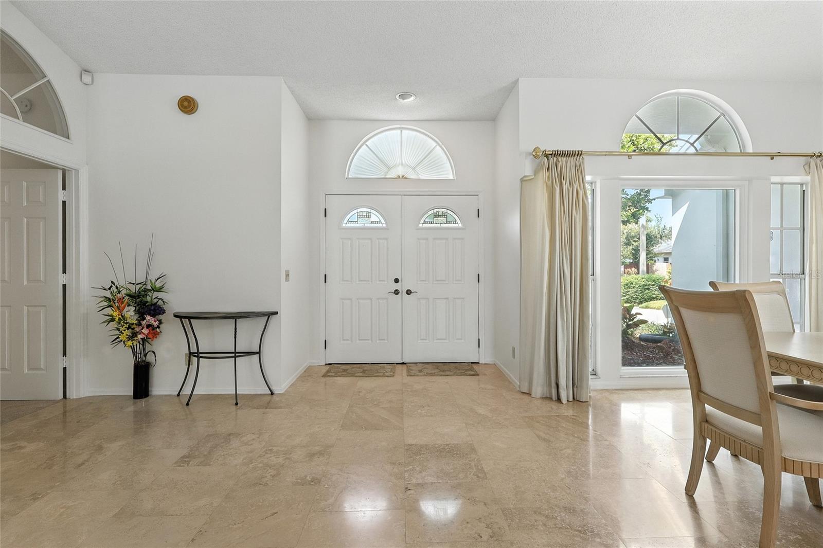 CARROLLWOOD VILLAGE - Residential