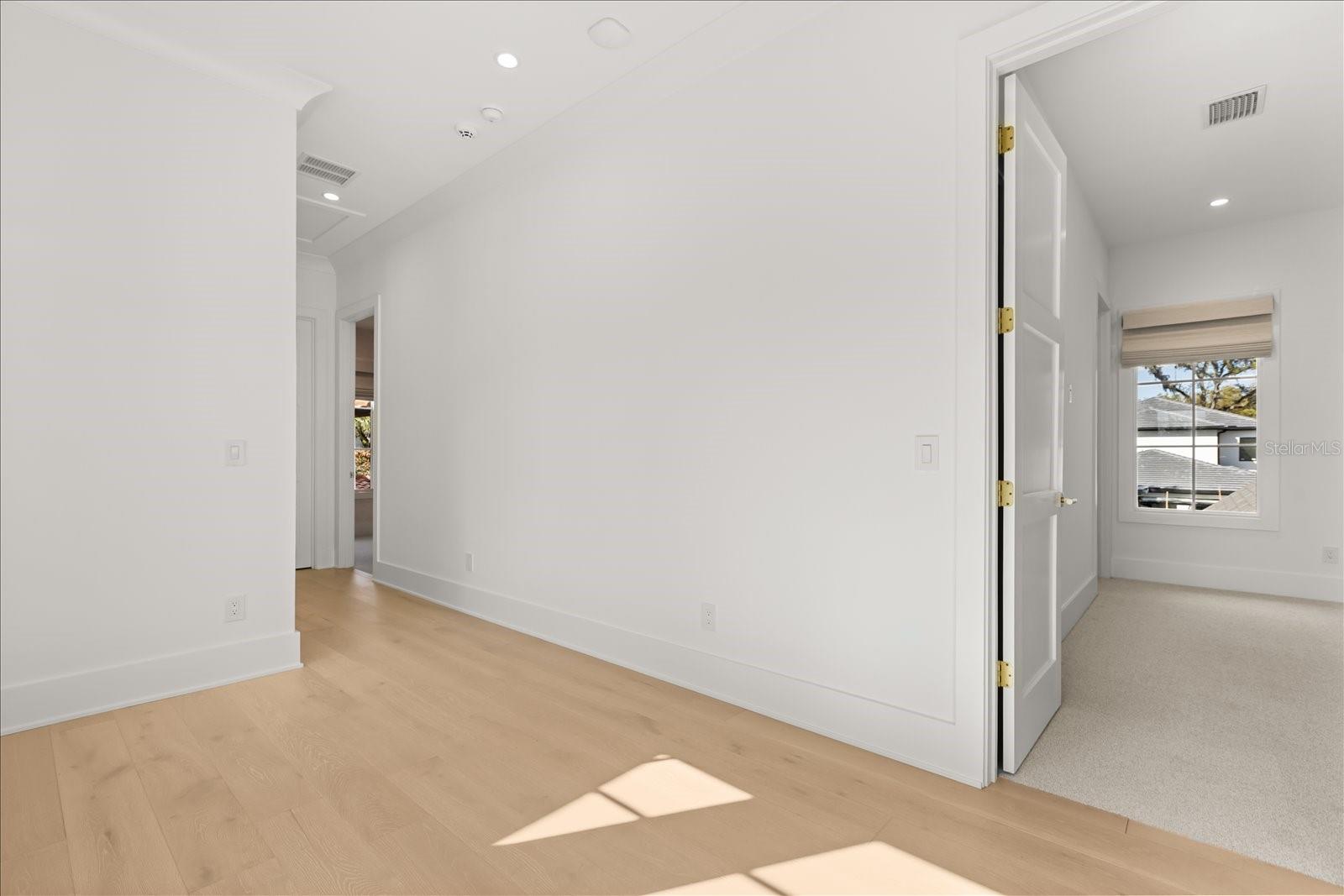 CHARMONT - Residential