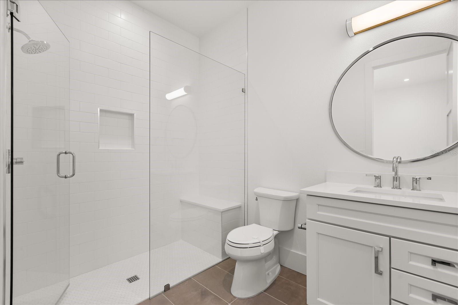 CHARMONT - Residential