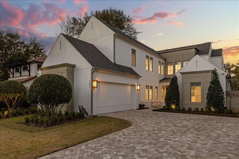 Photo of 151 Oakwood Way, Winter Park, FL 32789 (MLS # O6380037)