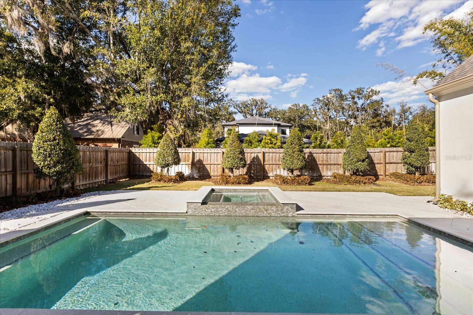 CHARMONT - Residential