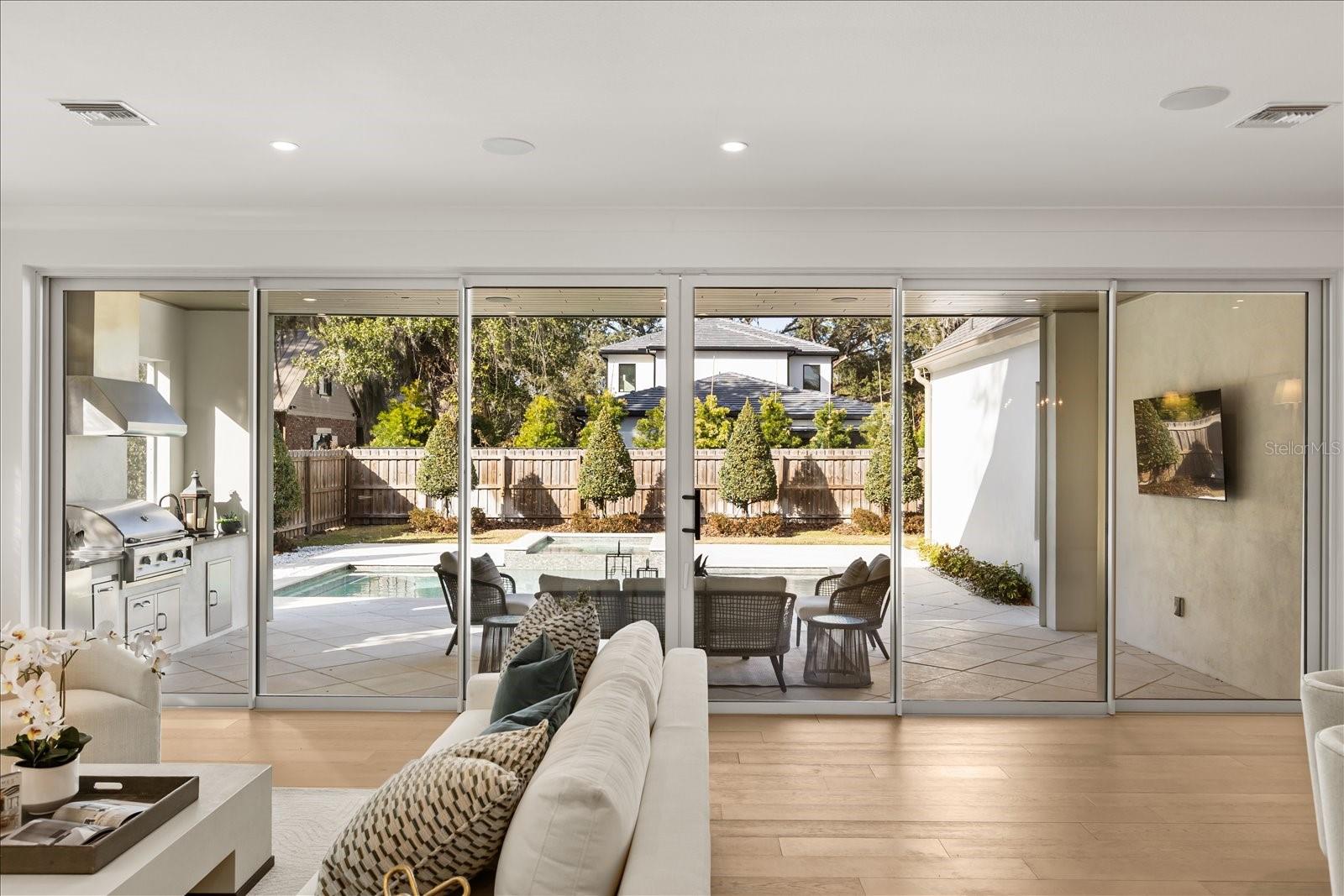 CHARMONT - Residential