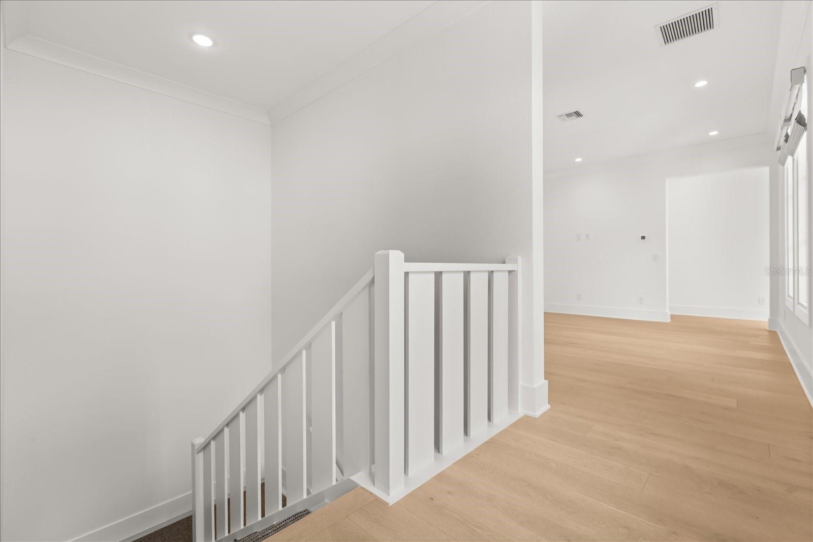 CHARMONT - Residential