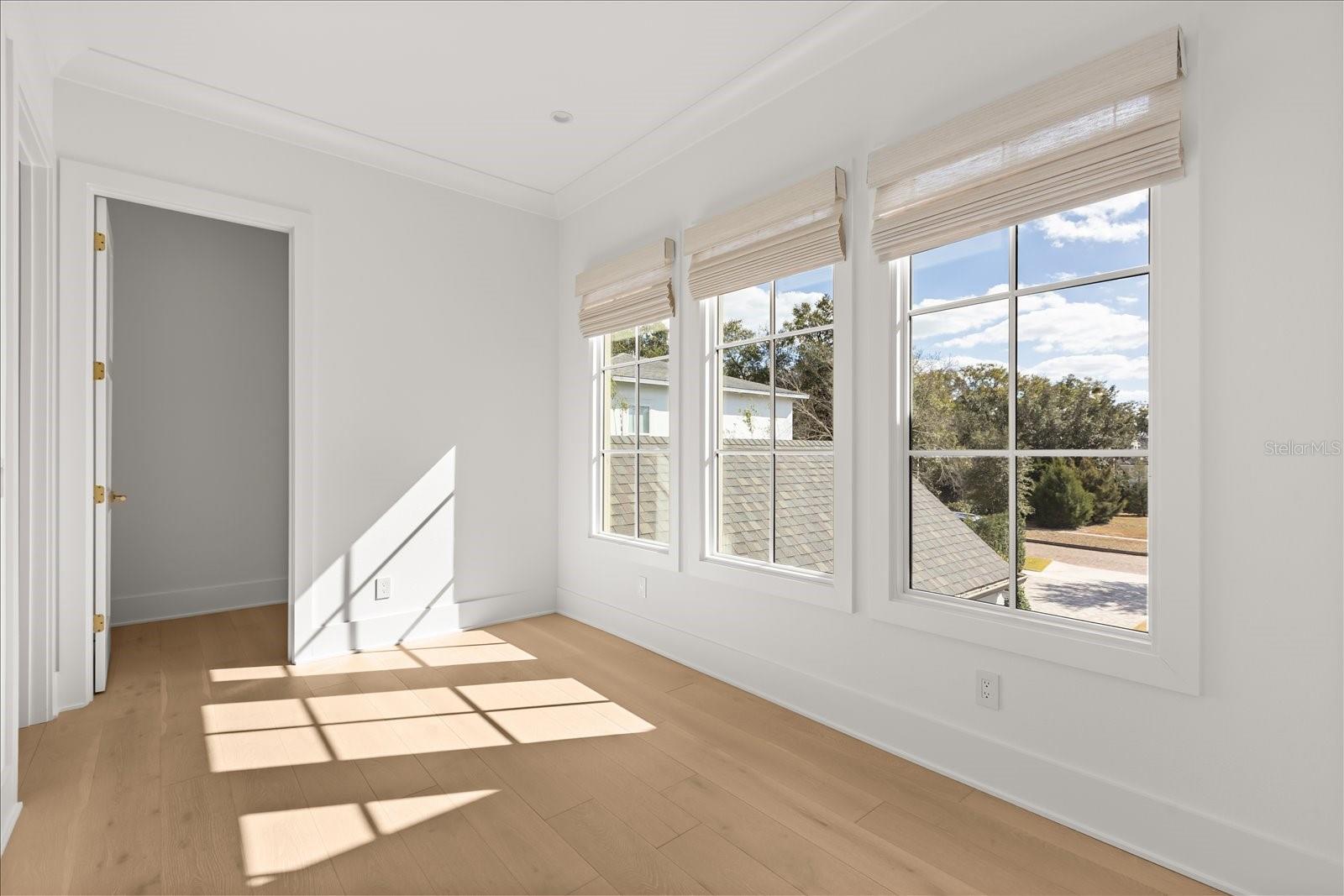 CHARMONT - Residential