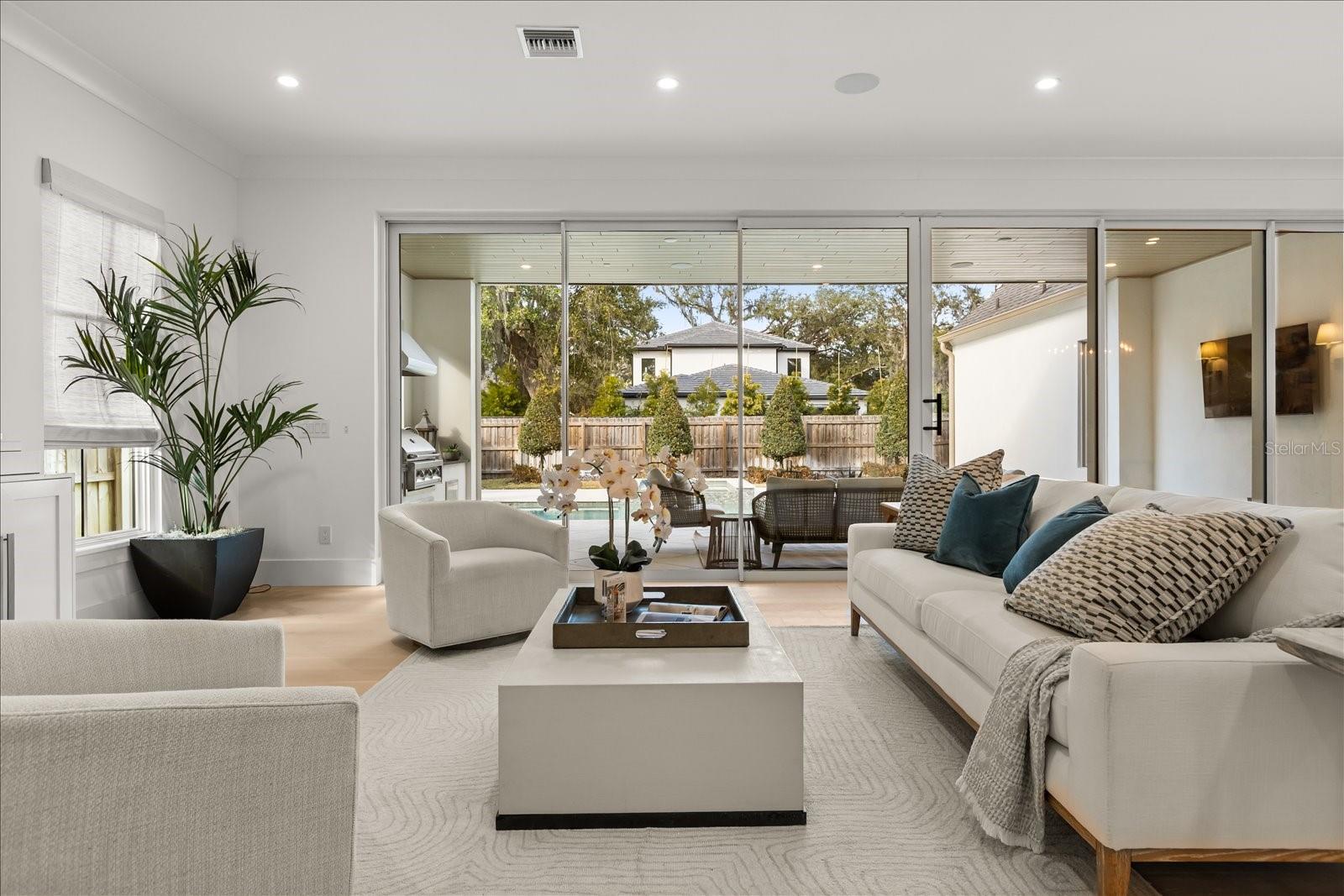 CHARMONT - Residential