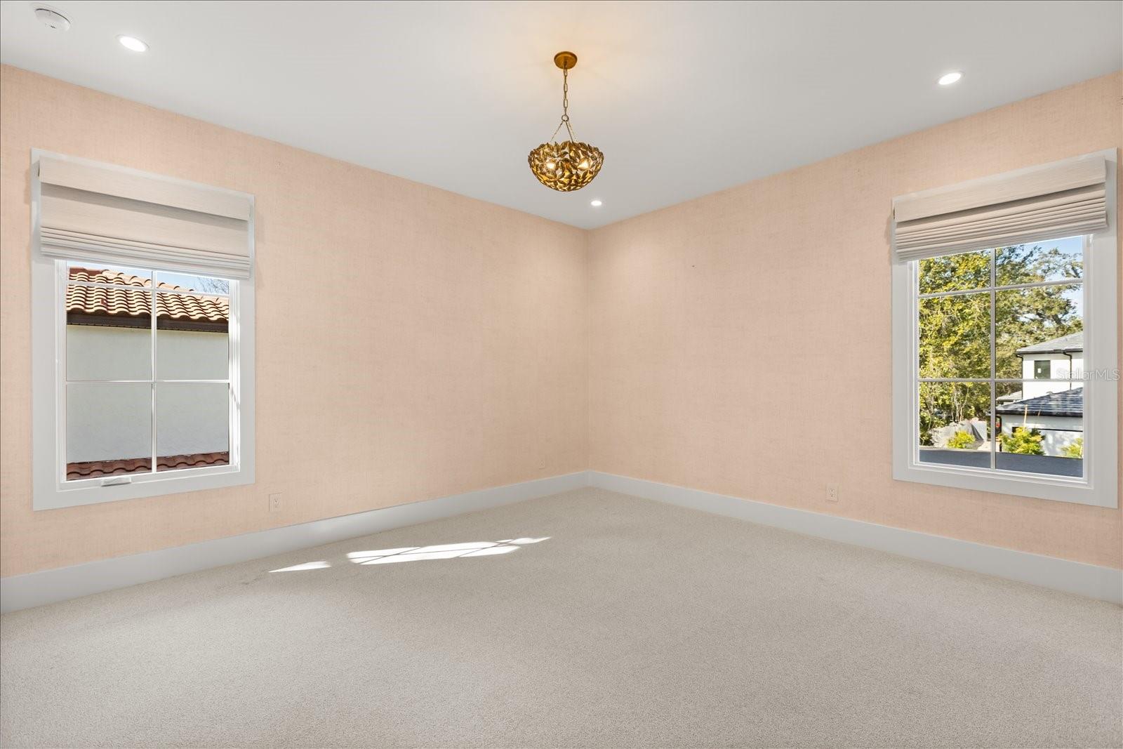 CHARMONT - Residential