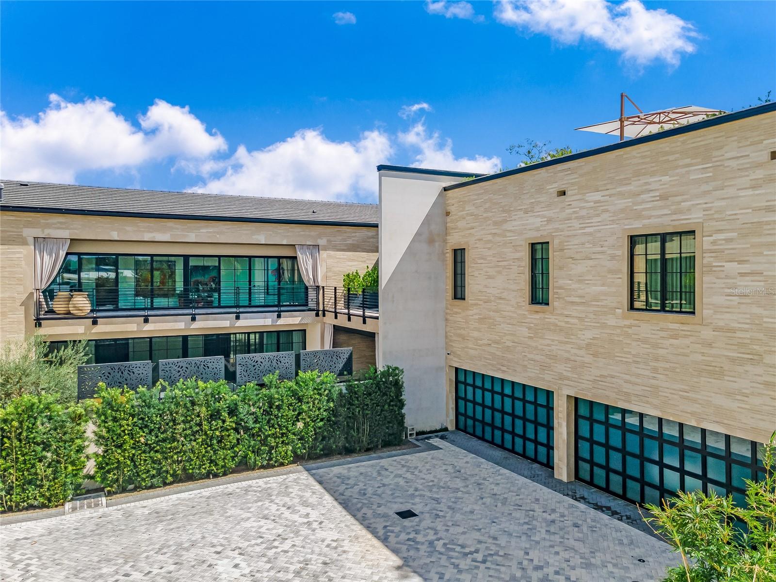 MORSE & PENNSYLVANIA TWNHMS - Residential